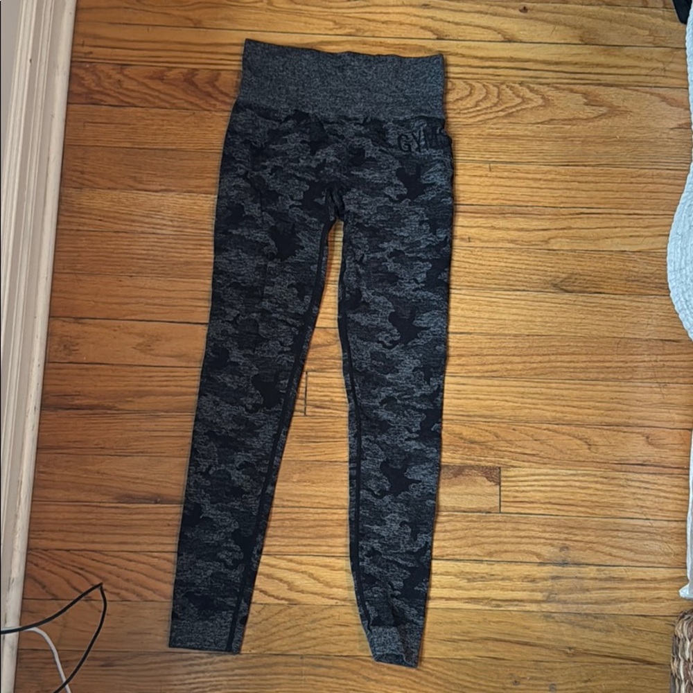 Gym shark seamless camo legging